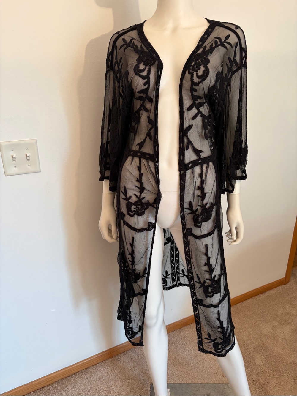 #942 LC Lauren Conrad Sheer Black Embroidered and Lace Long Kimono Duster